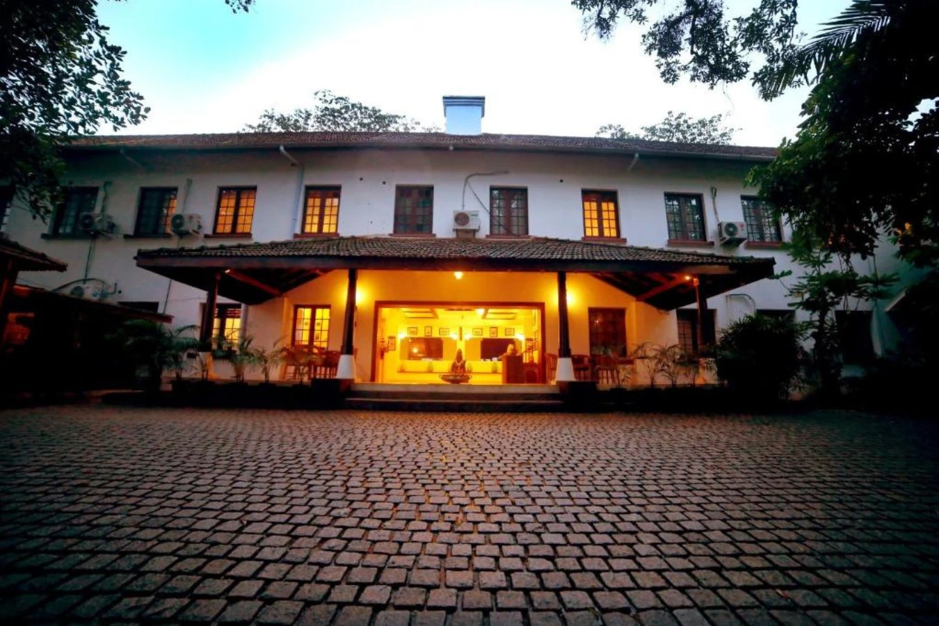 old lighthouse bristow