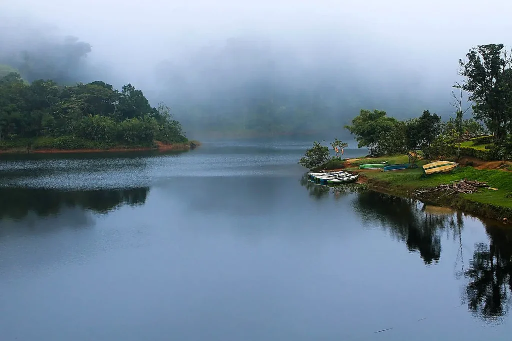 Best 10 Places to Visit in Kerala -gavi