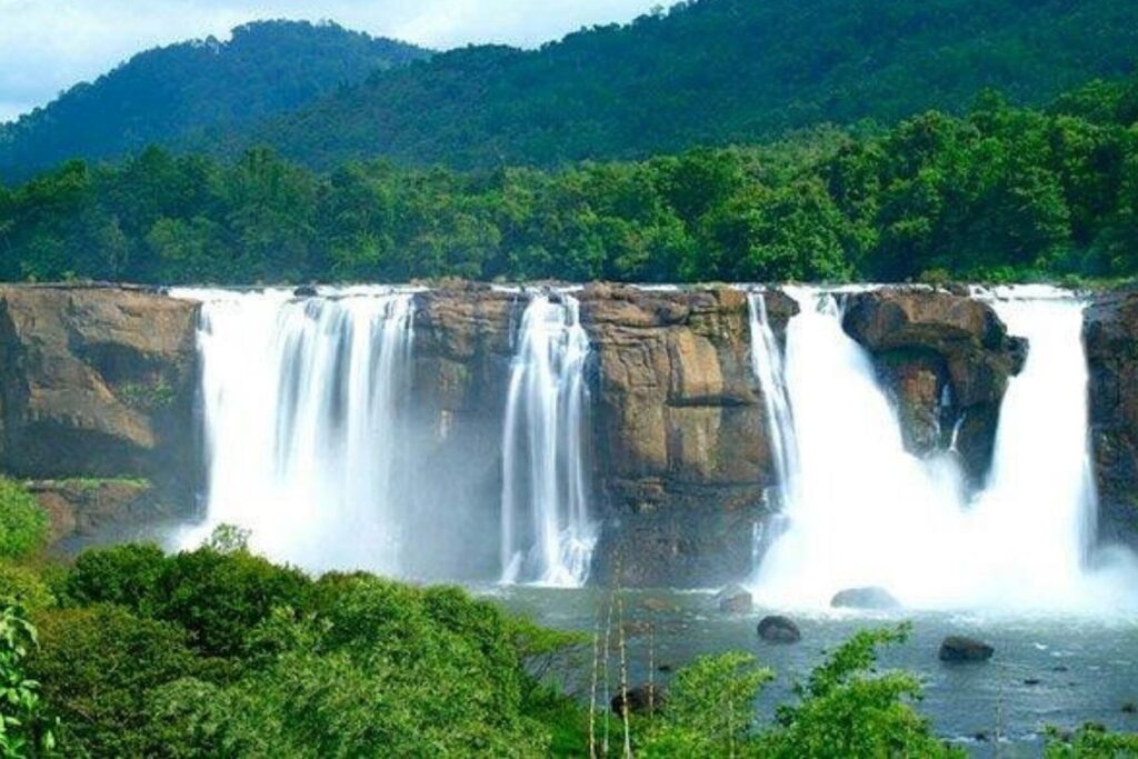 Athirappilly Waterfalls- famous waterfalls in kerala