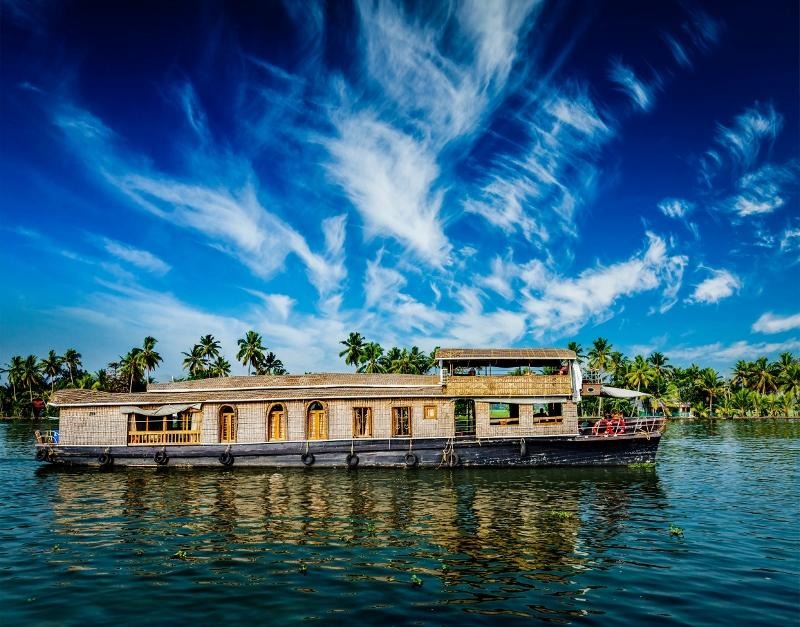Best Places to Visit in South India-alleppy